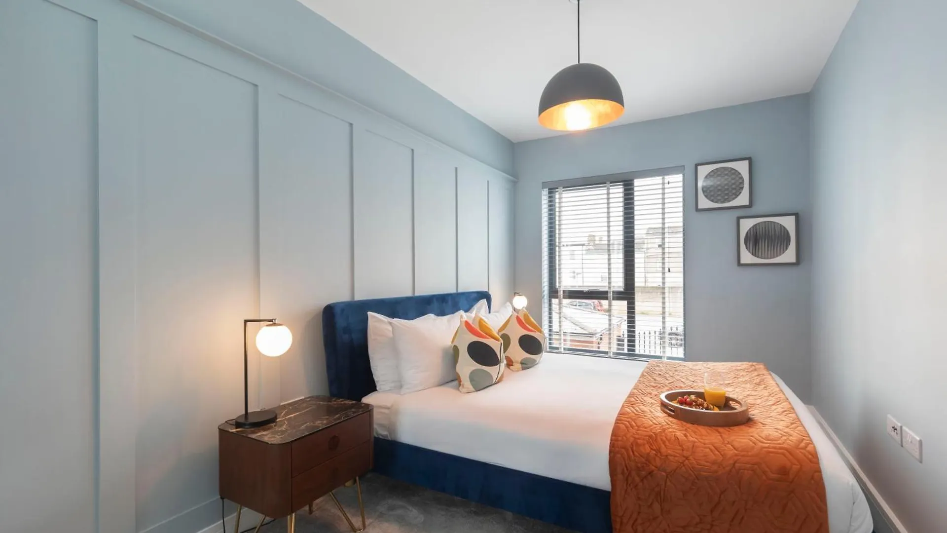 Elliot Oliver - Cosy 2 Bedroom Town Centre Apartment Cheltenham United Kingdom